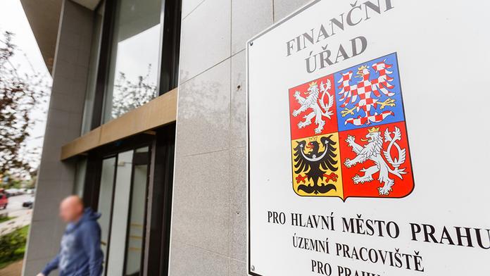 Finanční úřady oznámily datum, od kdy zase půjdou po daních na plno