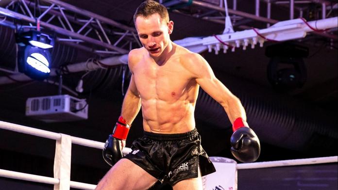 Další Čech v KSW. Zápasník Lesák podepsal smlouvu a zná i soupeře