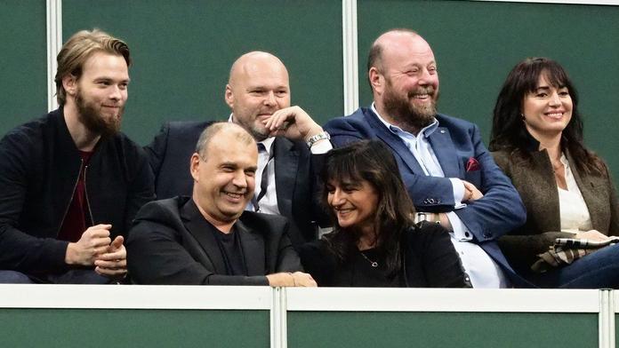 Slavné tváře v hledišti: Fandit přišel Karel Gott, ale i primář Mázl
