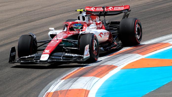 Formule 1 se do Číny příští rok nevrátí. Velká cena byla zrušena kvůli covidu-19