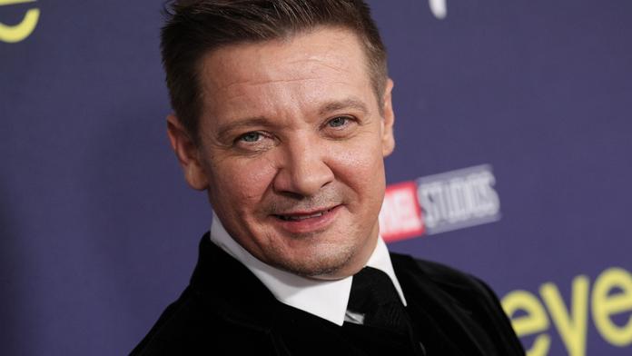 První foto po hrůzné nehodě: Herec z Avengers poslal vzkaz z nemocnice