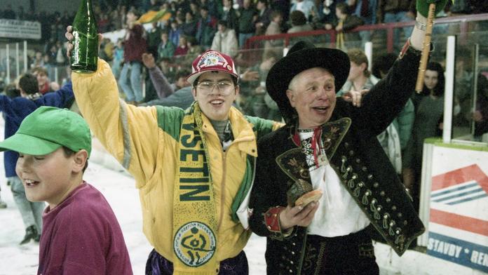 Hokejové šílenství na Lapači: Vsetín asi míří do slovenské ligy!