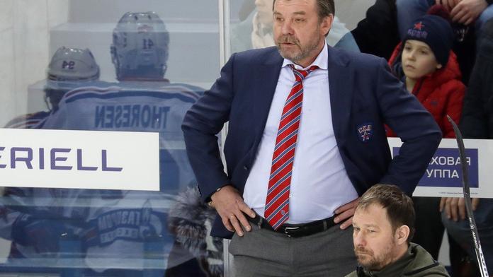 Šok u hokejistů Ruska! Pár dní před MS skončil trenér Znarok