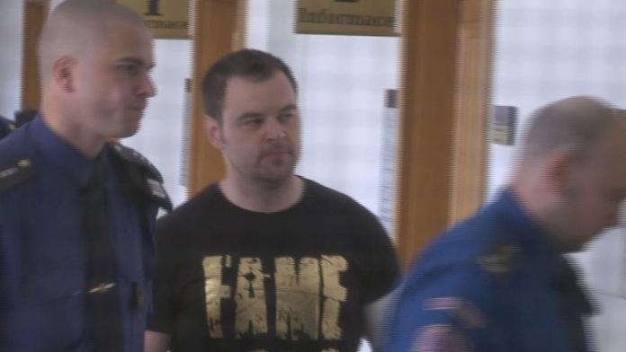 Kramný stráví nejméně půlku léta ve vazbě, soud mu nevěří