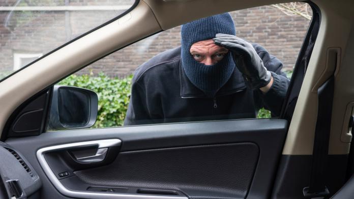 Jak správně zabezpečit auto před krádeží? Rady odborníka
