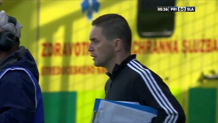 Opilý sudí je zpátky ve fotbalu! Jeho doživotí trvalo jen 15 měsíců!