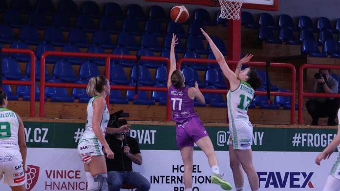 Žabiny vyhrály deváté derby v řadě. KP porazily o 22 bodů