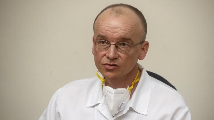 Lékař popsal záchranu postřelených: Museli jsme všechno zastavit