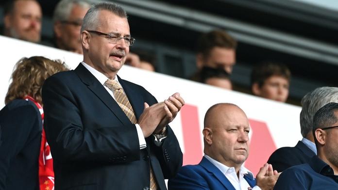 Tvrdík a Fousek na tajné schůzce? Českem hýbe nová kauza. Slavia se brání
