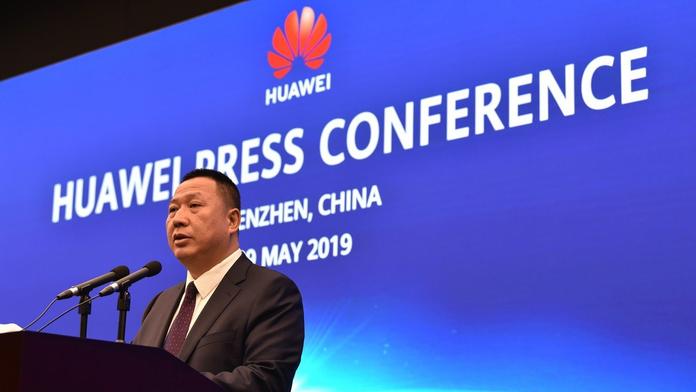 Huawei se vzteká: Zastavte nelegální tažení, vyzývá USA!