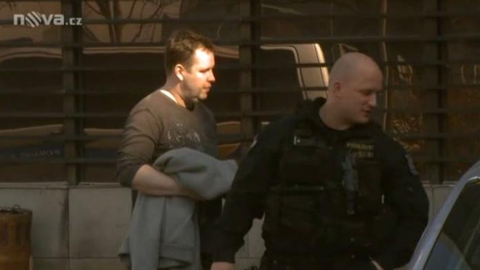 Policejní učitel boural opilý. Dosud unikal, teď ho obžalují