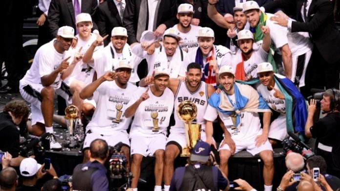 BLOG ze světa NBA: Vyhrál tým s velkým "T"