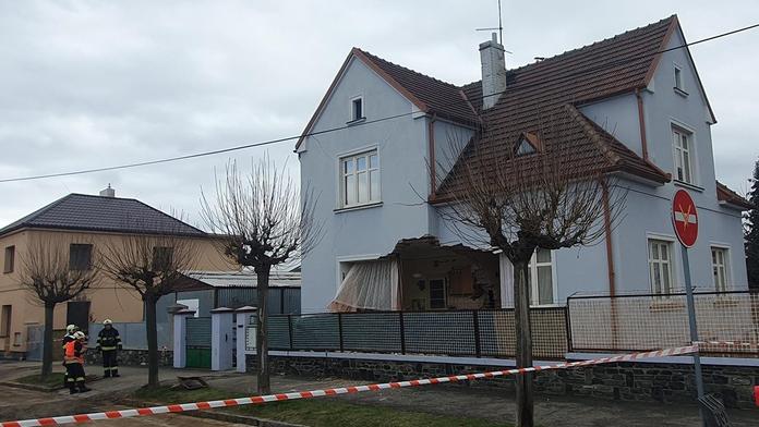 Zřícení části domu v Kolíně