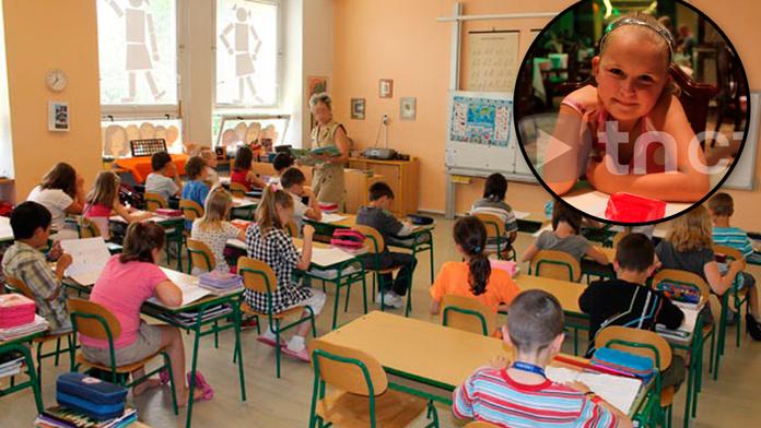 Klárka Kramná se mezi spolužáky nikdy nevrátí... Připomíná ji prapor a pomníček