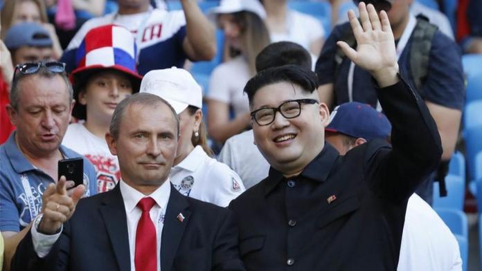 Dvojníci Putina a Kim Čong-una spojili síly. Zachránili falešného Zelenského
