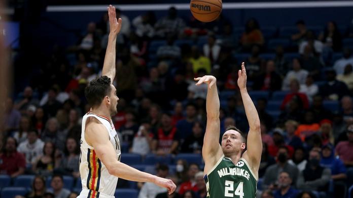 New Orleans se Satoranským porazili v prodloužení úřadujícího mistra ligy