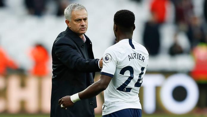 Zabili mu bratra, přesto hrál! Chápu ho, zažil jsem to také, říká Mourinho