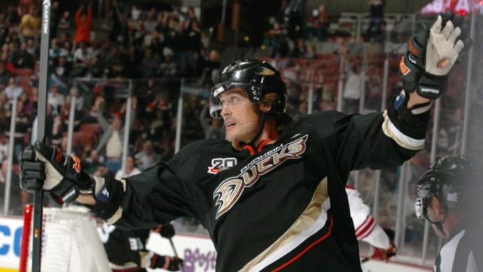 Selänne nahání Jágra! Anaheim má nejlepší start v historii