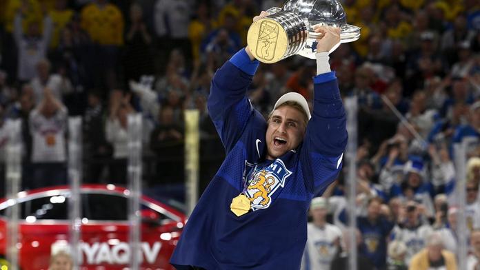 Další historický moment pro finský hokej. První hráč vstoupil do Triple Gold Clubu