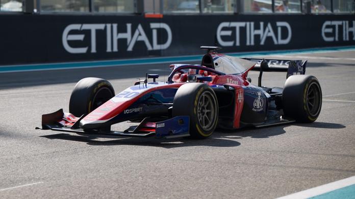 Staňkovi se sprint Formule 2 nepodařil. Těsně před koncem odstoupil