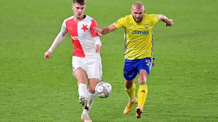 Slavia se v poháru nadřela, po výhře nad Zlínem ale postupuje
