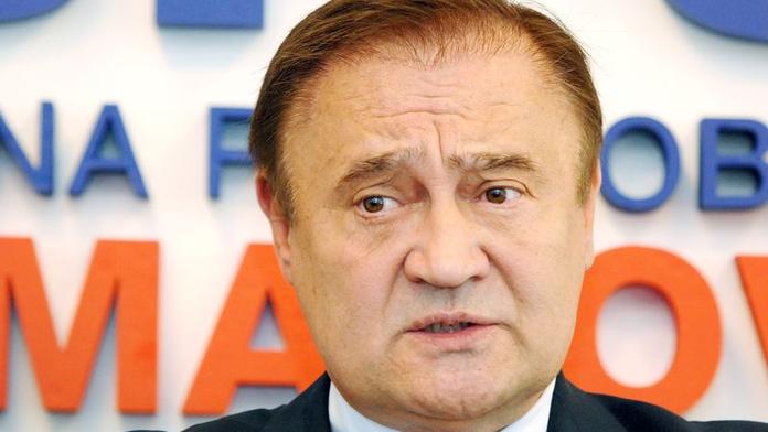 ČSSD zná jen peníze a korupci, řekl Dryml a utekl k Zemanovi