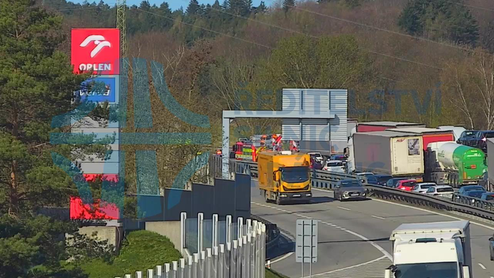 Dopravní nehoda na D1 na Benešovsku