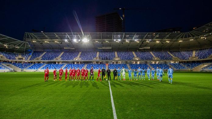 Olomouc pokazila Slovanu oslavy, na nový stadion nepřišli diváci