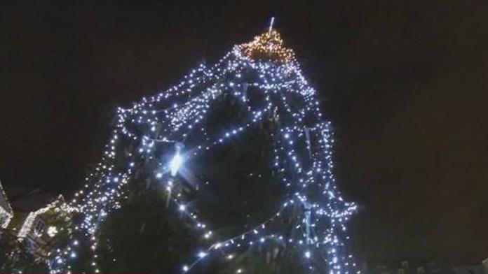 Advent je tu! Města po celém Česku se rozsvěcují! I za miliony