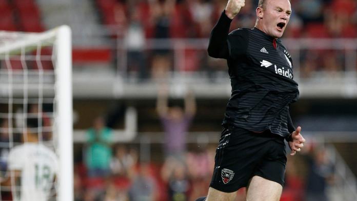 Rooney si zase dělal, co chtěl! Dva góly a jeden lepší, než druhý