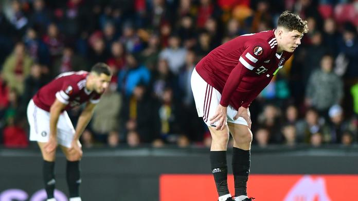 Divočina na Letné. Sparta vstřelila Lyonu tři góly, přesto prohrála