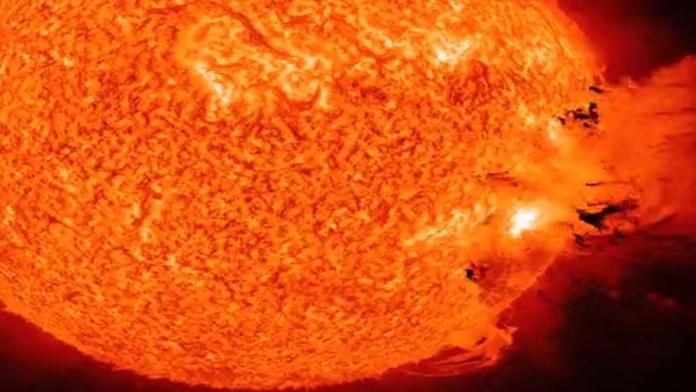 Obří výbuch na Slunci! Víme, kdy erupce dorazí k Zemi a co nám hrozí