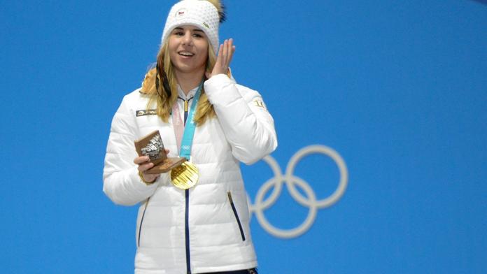 Ledecká uchvátila zlatem, dříve také vyrýsovanými břišáky! FOTO
