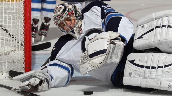 Pavelec je ve skvělé formě. Dohraje sezonu v play off, nebo pojede na mistrovství světa?
