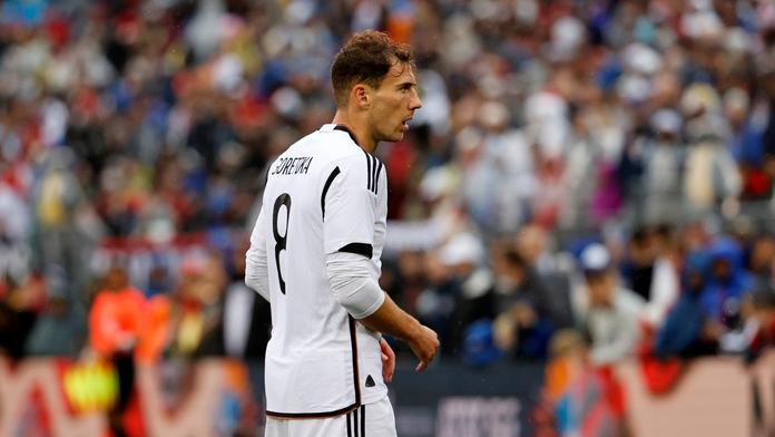 Bayern přišel o zkušeného záložníka, německý reprezentant si zlomil ruku