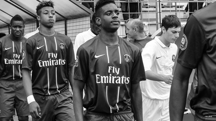 Ve čtyřiadvaceti letech zemřel bývalý fotbalista Paris St. Germain