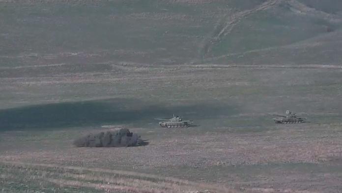 Ázerbájdžán oznámil dobytí klíčového města Šuša. Arménie to popírá