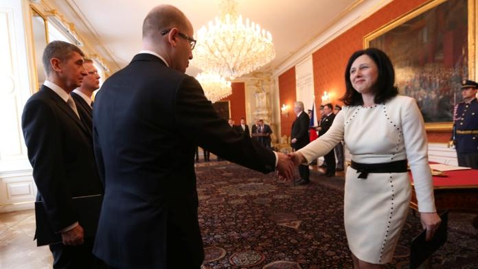 Dva klíčové zákony představí Sobotka a spol. nejpozději v červnu