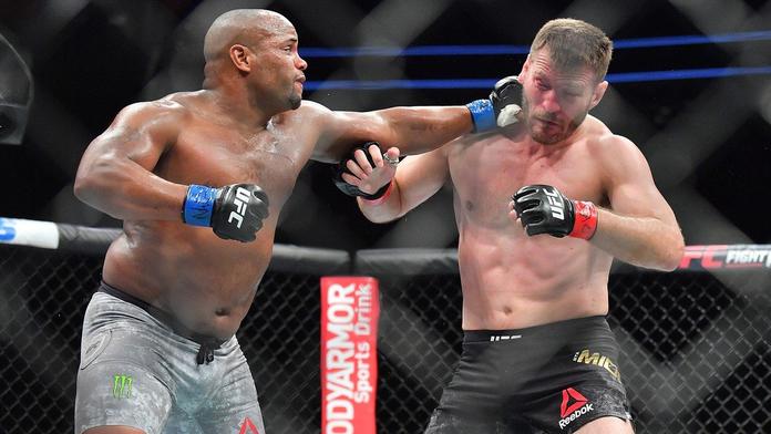 UFC 241: Titulová odveta těžkých vah, rebel Diaz se vrací proti Pettisovi
