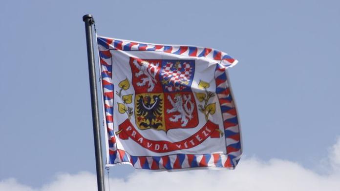 Politici se shodli na PŘÍMÉ VOLBĚ PREZIDENTA. Bude dvoukolová