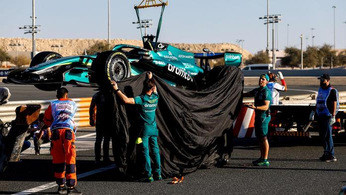 Monopost Aston Martin si v předsezónních testech F1 moc nezajezdil