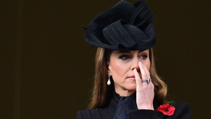 Pohled na smutnou Kate zarazil fanoušky. Všimli si neobvyklé změny