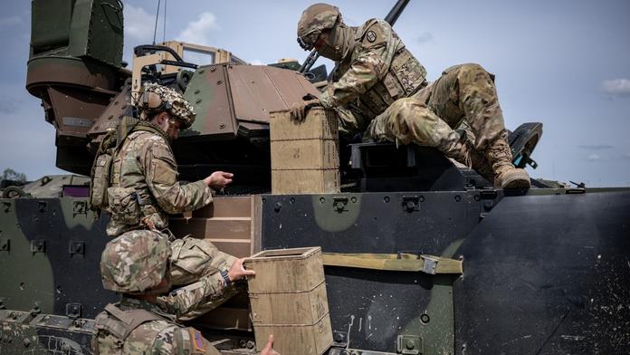 Generál varuje před černým scénářem, může nastat do tří let. NATO musí více zbrojit