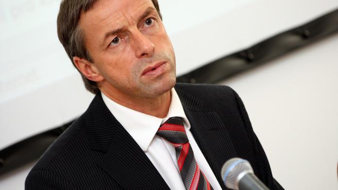 Další průšvih ABL: Bártova firma měla odposlechy hovorů lobisty Janouška s exprimátorem Bémem