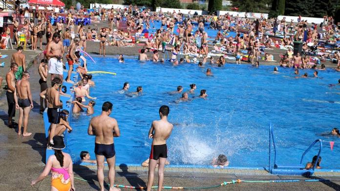 VELKÝ PŘEHLED KOUPALIŠŤ: Podívejte se, kde se můžete osvěžit a kolik vás to bude stát