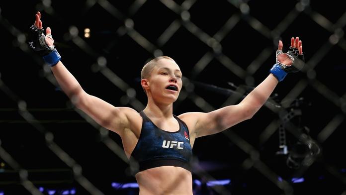 UFC zápasnice vyráží do boje proti komunismu: Lepší být mrtvá než rudá