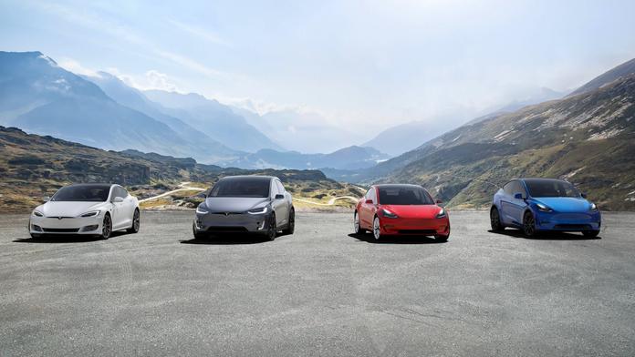 Tesla v boji s čínskou konkurencí. Na trh chce brzy vyslat výrazně levnější model