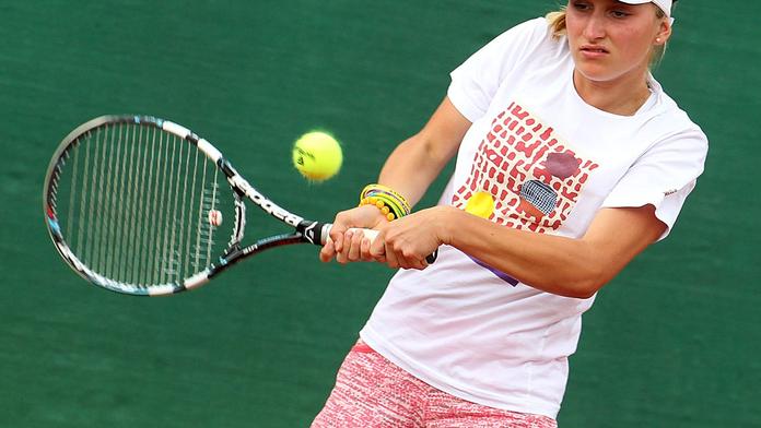 Příslib pro Fed Cup! Mladá Češka smetla o 173 míst lepší hráčku