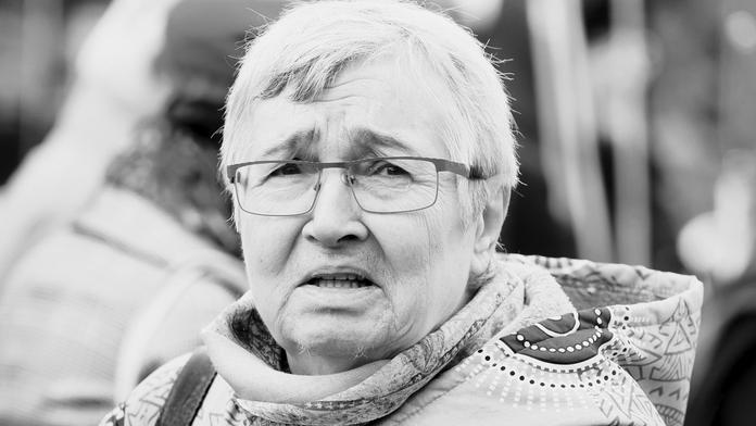 Zemřela signatářka Charty 77 Petruška Šustrová. Publicistce bylo 75 let