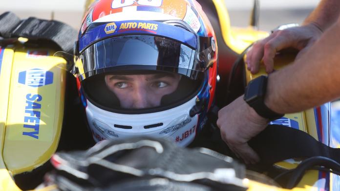 V trénincích uspěli Andretti a Dixon, dva jezdci bourali. VIDEO